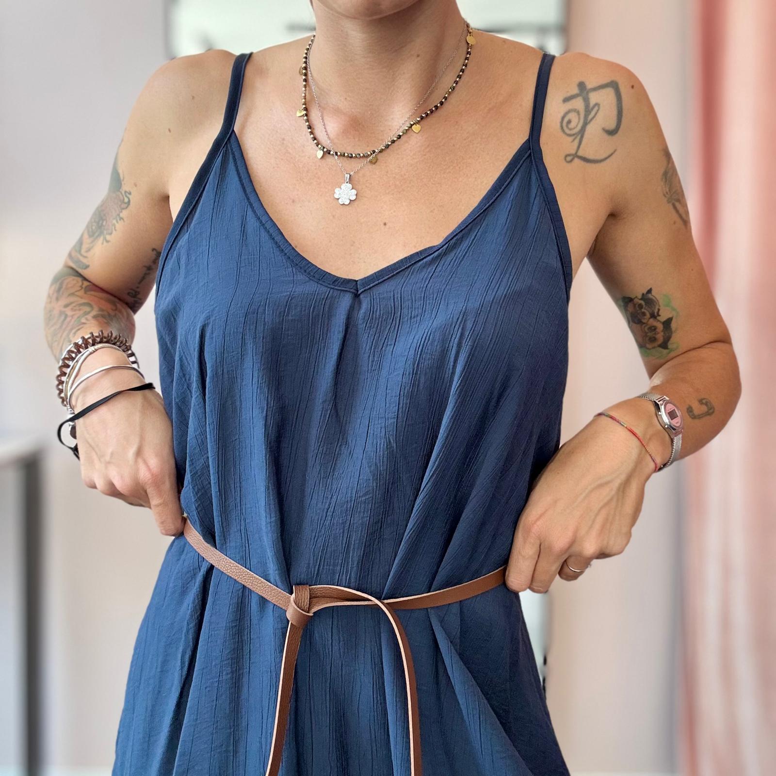 Vestito con spalline e scollo a V – in viscosa leggerissima - immagine 4