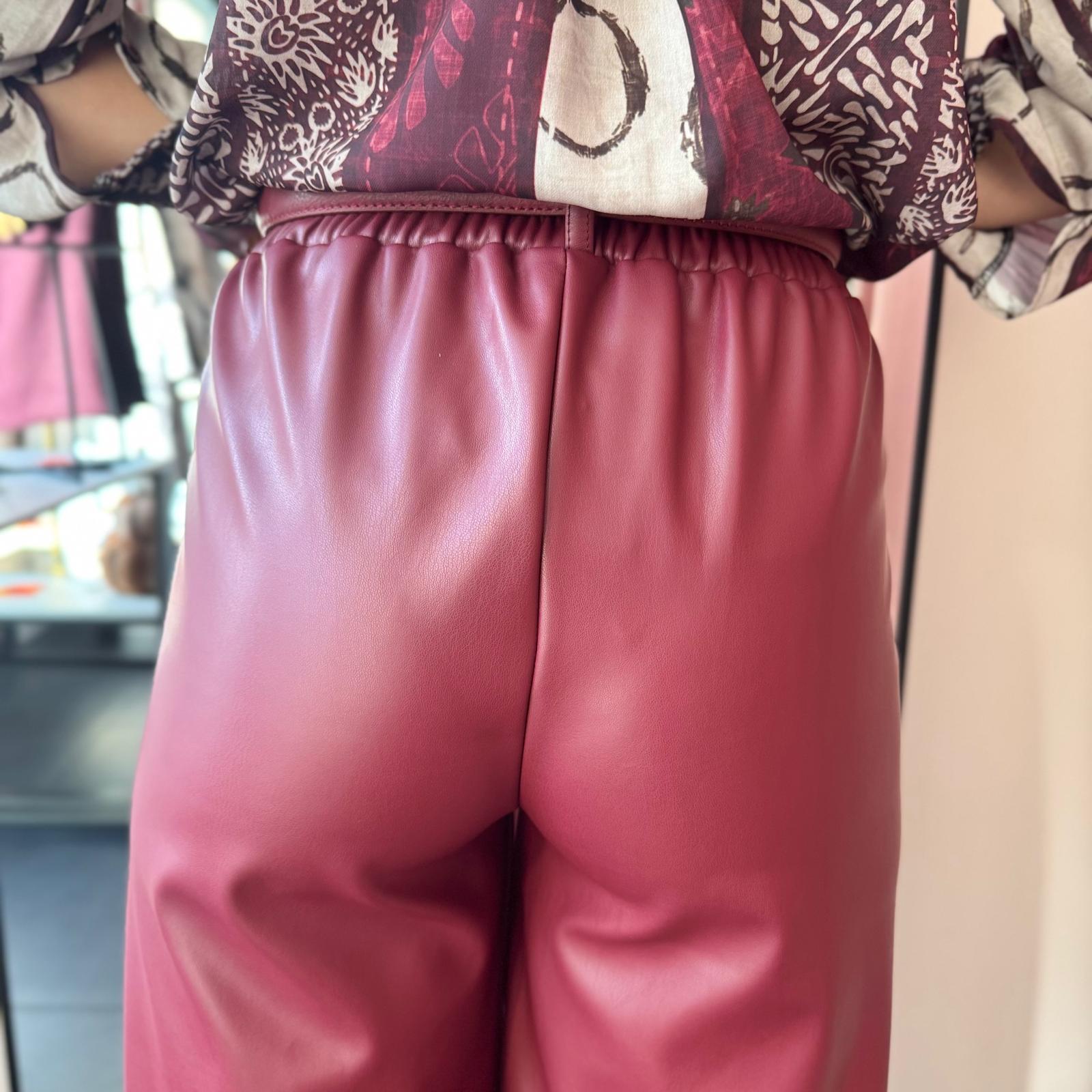 Pantaloni in Ecopelle Bordeaux - immagine 5