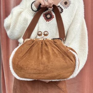 Pouch Bag Scamosciata