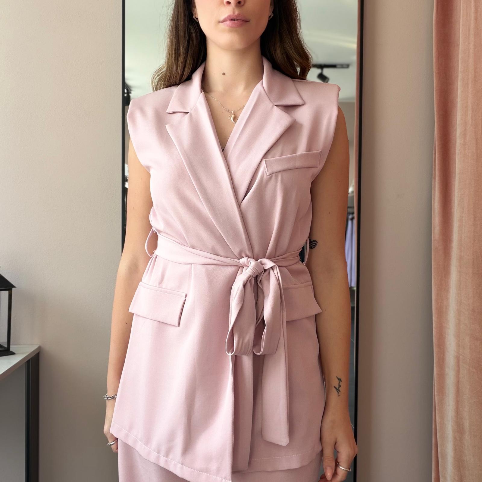 Completo Blazer Smanicato e Pantalone Gamba Larga