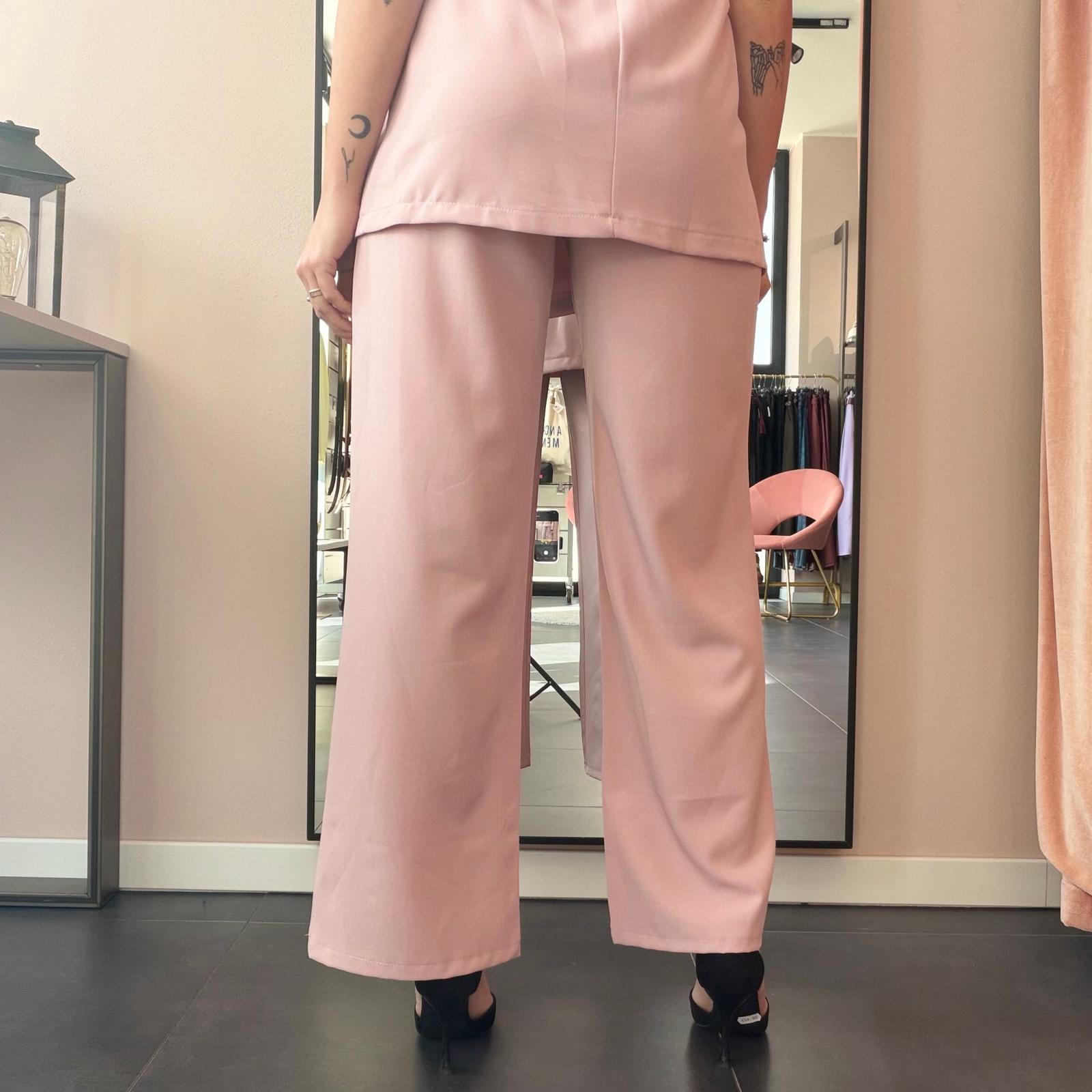 Completo Blazer Smanicato e Pantalone Gamba Larga - immagine 9
