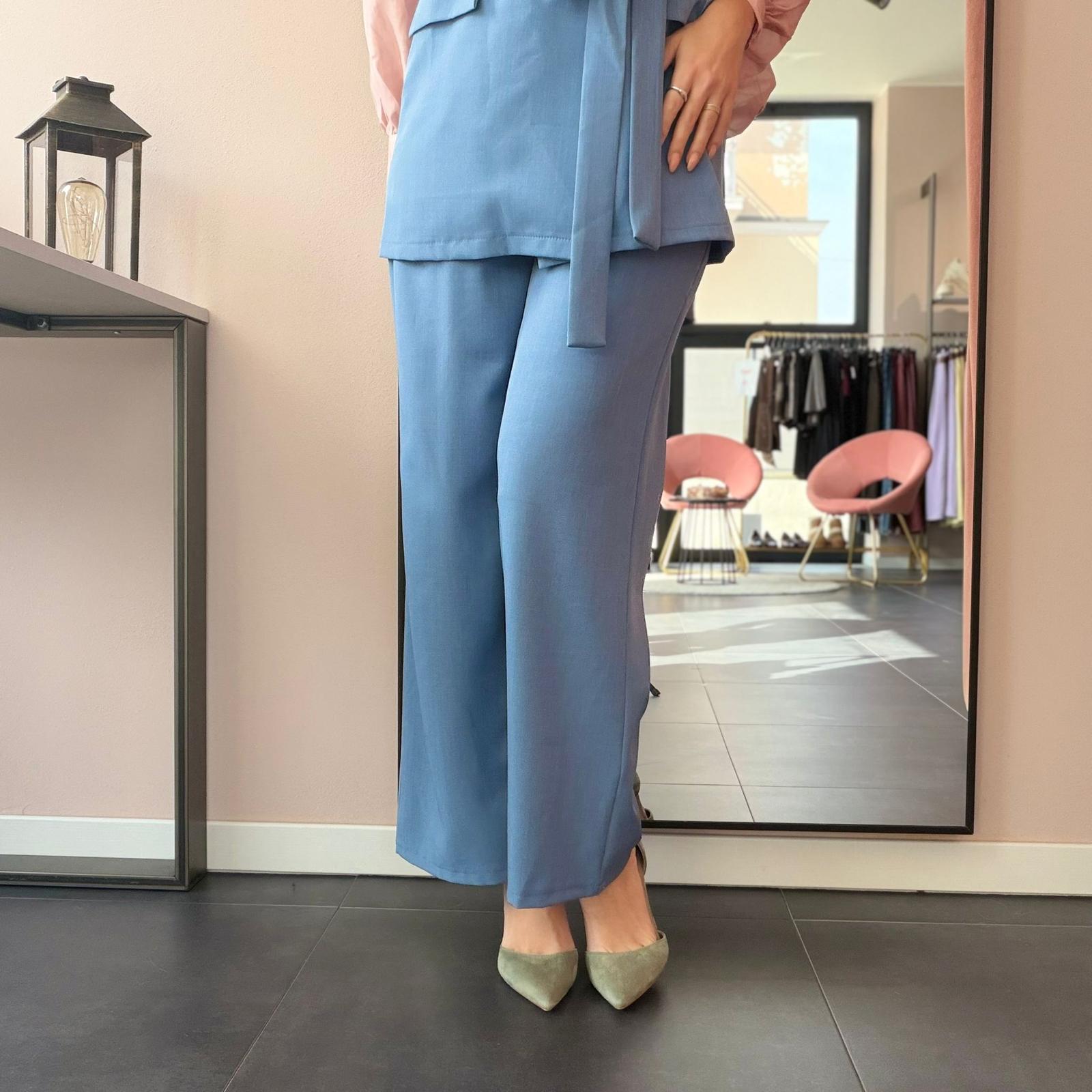 Completo Blazer Smanicato e Pantalone Gamba Larga - immagine 25