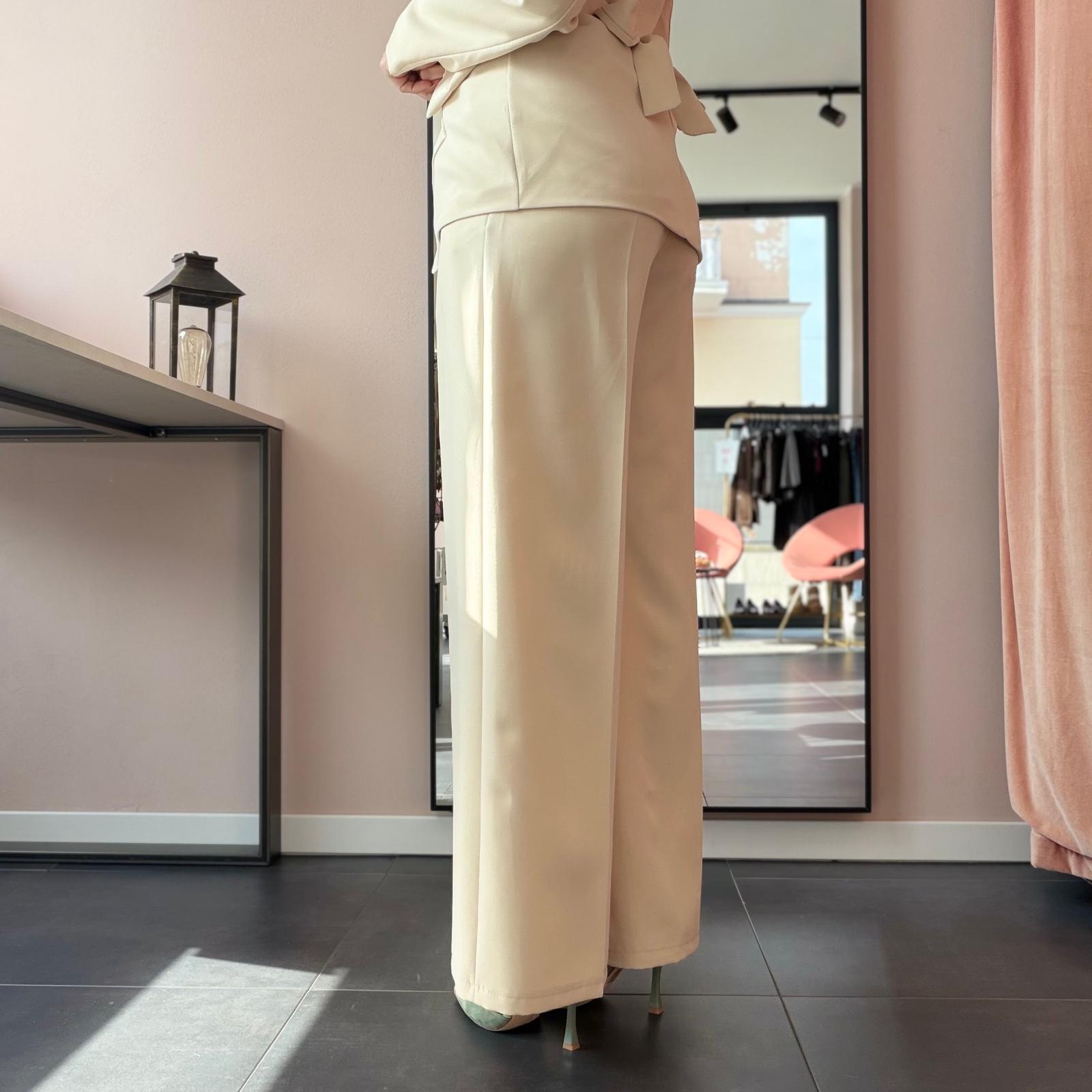 Completo Giacca Doppiopetto e Pantalone Gamba Larga - immagine 10