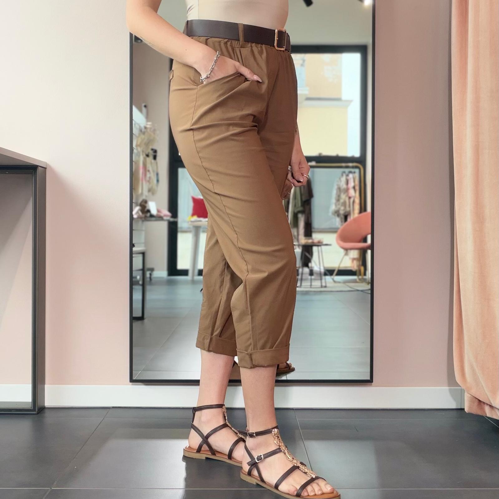 Pantalone Modello Carrot Con Cintura - immagine 3