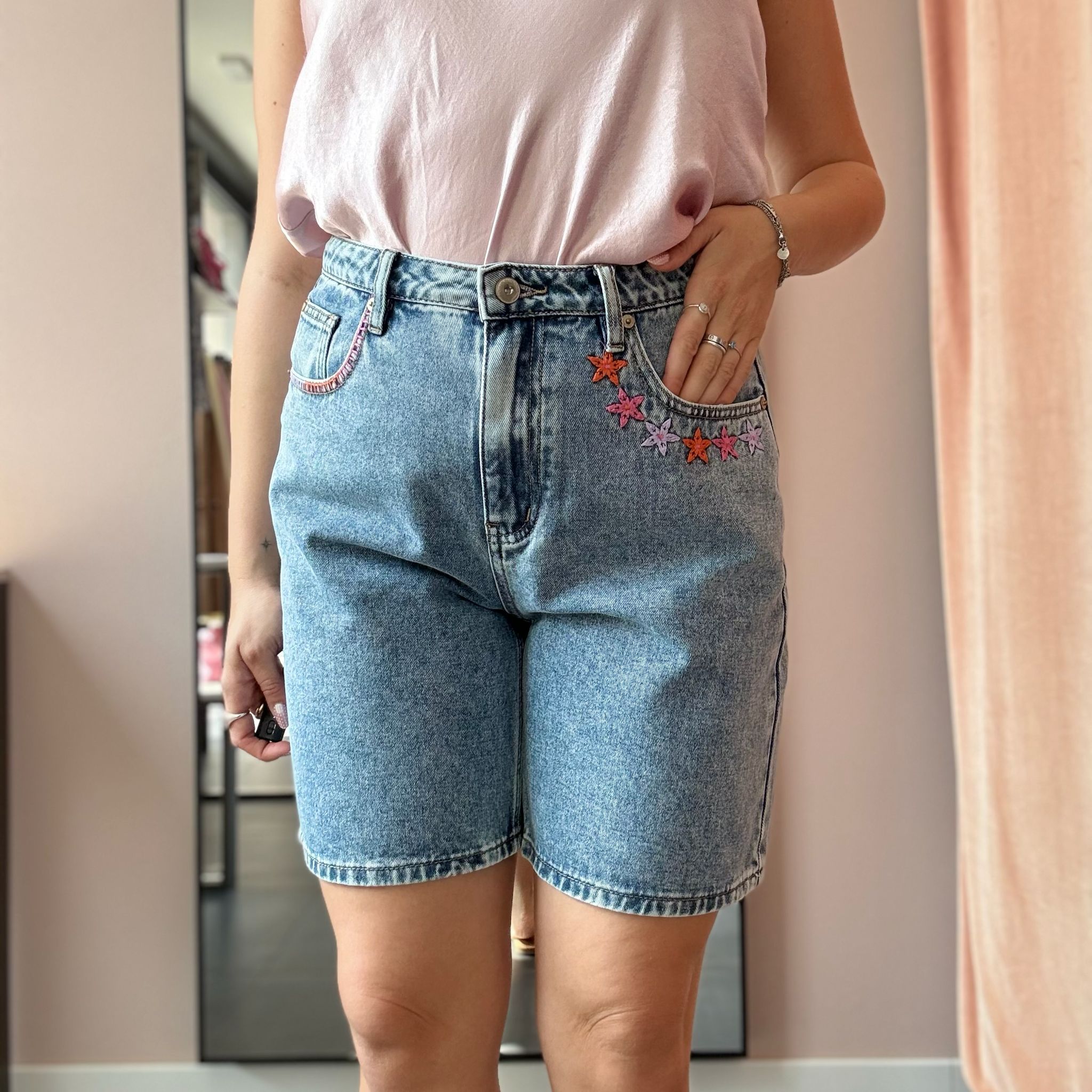 Bermuda Jeans Ricamo Fiori - immagine 6